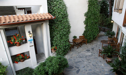 Guesthouse Papanikolaou Литохоро Экстерьер фото